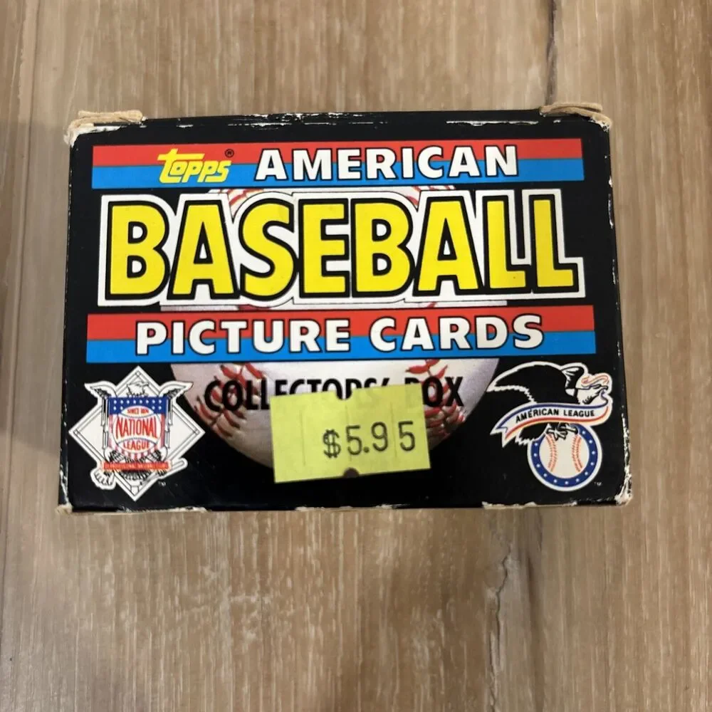 Topps American Baseball Picture Cards Collectors Box Brand New Open Box 88 Cards